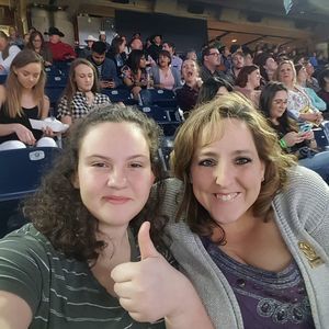 Meet your Posher, Georgia